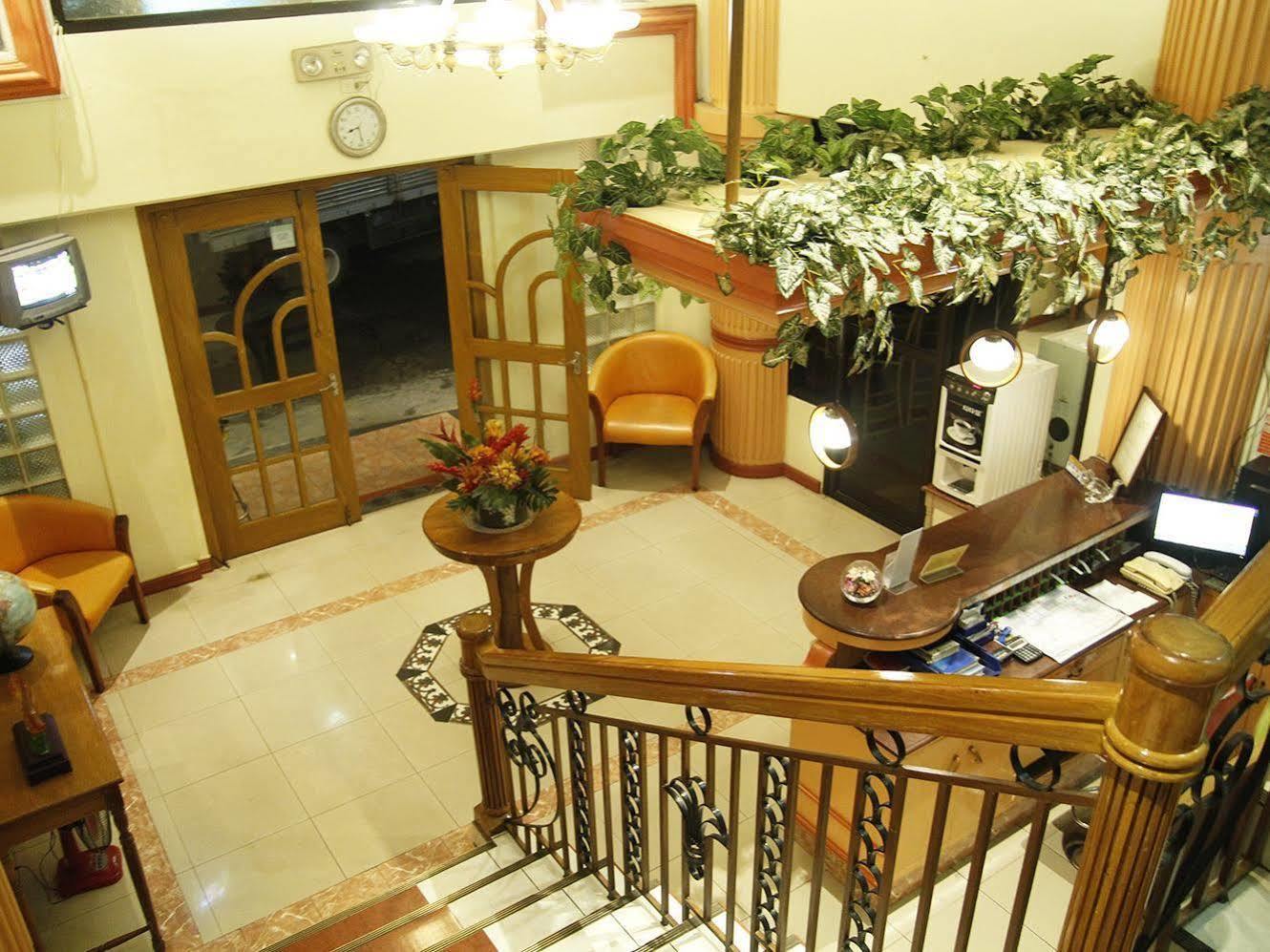 ויראק Catanduanes Midtown Inn מראה חיצוני תמונה